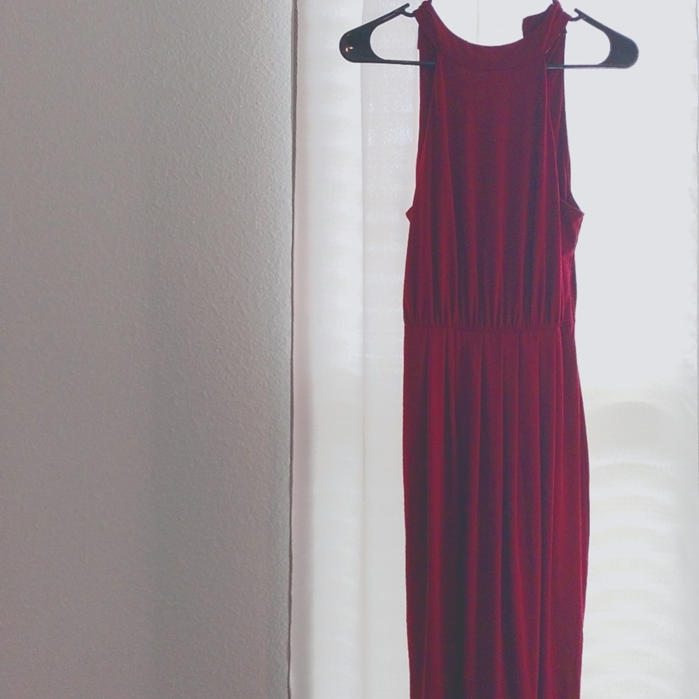 Venus burgundy formal dress